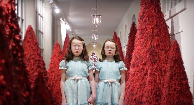 red tree shining girls